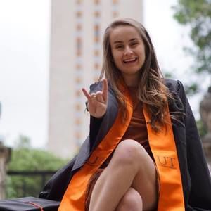 Meet your Posher, Natalie